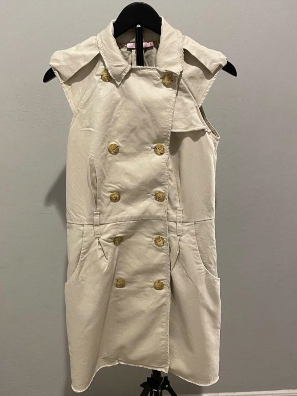 Calypso St. Barth Sleeveless Cream Trench